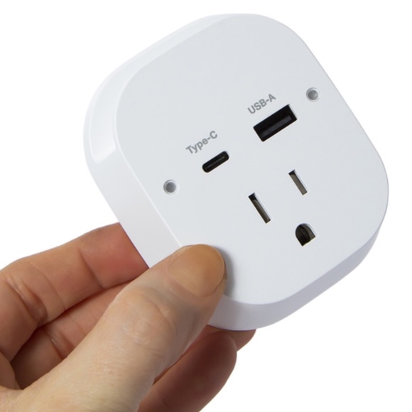 Mini Wireless Earbuds and Multi- Wall Charger - Picture 9 of 12